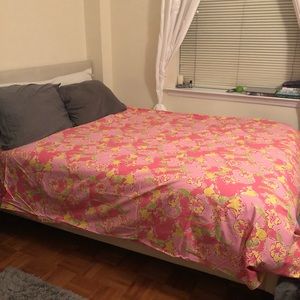 Lilly Pulitzer Duvet-Final price before donated